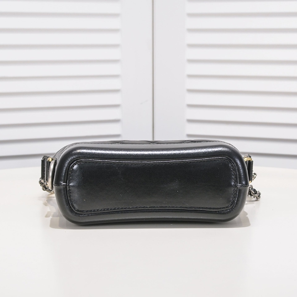 シャネルバッグ内部構造